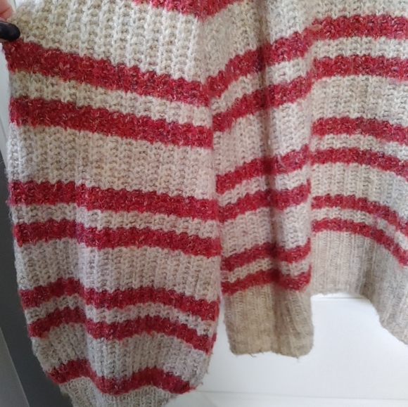 Wearing Your ❤️ On Your Sleeve Chunky Knit Turtleneck Sweater ~ L - Picture 3 of 11